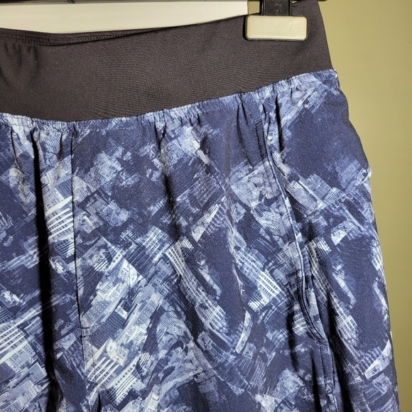 ❤️ 3 for $35 LULULEMON surge city skyscraper print board shorts drawstring small - Picture 2 of 5